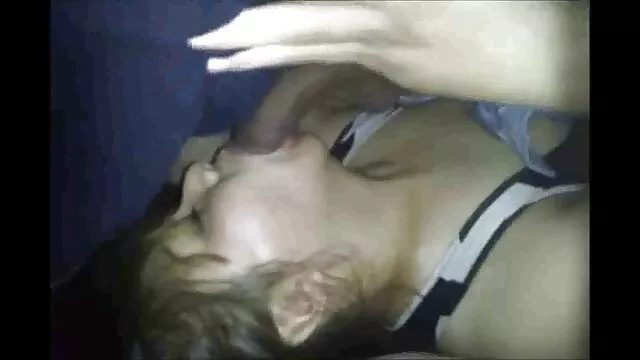 ბიჭები, უცხოპლანეტელი ბებერი, მოწევას ძაღლები გარეთ